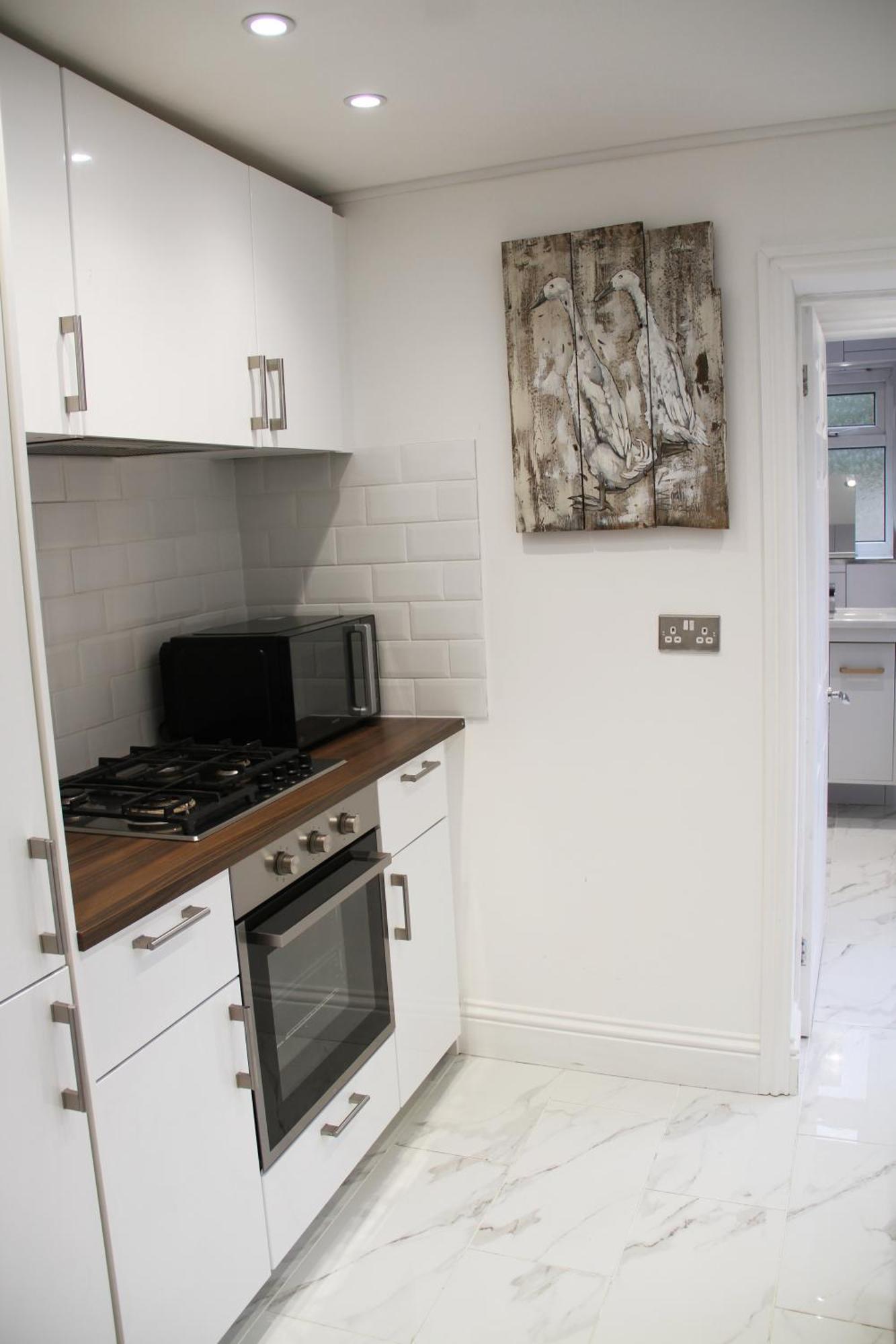 Retreat-2 Bedroom House Parking & Garden Londra
