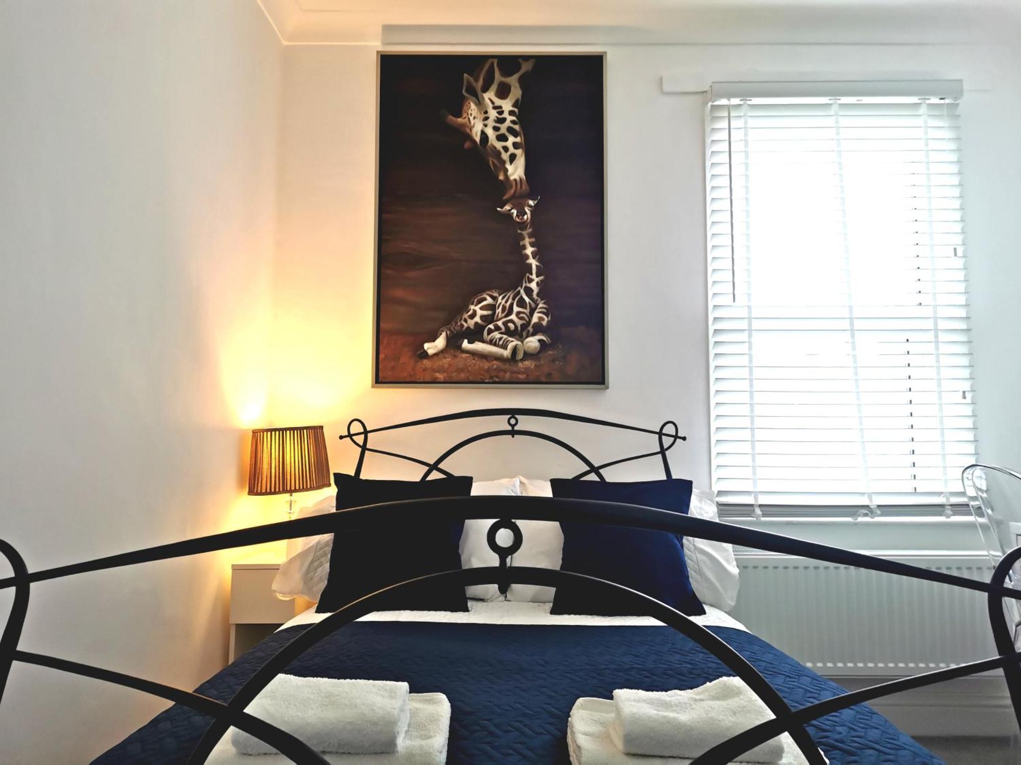 Retreat-2 Bedroom House Parking & Garden Casa vacanze Londra